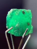 Compact Brilliance: 2.00ct Swat Emerald Crystal with Vivid Natural Color - Image 10