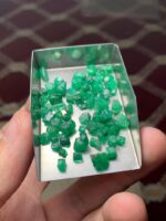 42.27 Carat Swat Emerald Rough Lot – Natural Gemstone Overview - Image 6