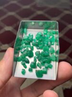 42.27 Carat Swat Emerald Rough Lot – Natural Gemstone Overview - Image 9