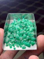 Balanced Strength: 61.40 ct Emerald Rough Lot from Swat Valley - Image 4