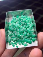 Balanced Strength: 61.40 ct Emerald Rough Lot from Swat Valley - Image 8