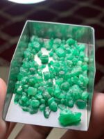 Striking Natural Beauty: 49.45-Carat Emerald Rough Lot from Swat - Image 5