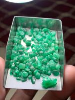 Striking Natural Beauty: 49.45-Carat Emerald Rough Lot from Swat - Image 7