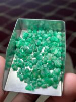 Swat Emeralds in Their Raw Splendor: 45.70-Carat Rough Lot - Image 2