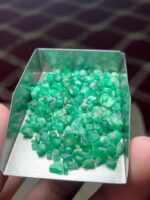 Swat Emeralds in Their Raw Splendor: 45.70-Carat Rough Lot - Image 3