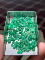 Swat Emeralds in Their Raw Splendor: 45.70-Carat Rough Lot - Image 7