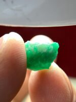 Vibrant Green Wonder: A 4.60 ct Emerald Crystal from Swat, Pakistan - Image 3
