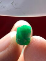 Vibrant Green Wonder: A 4.60 ct Emerald Crystal from Swat, Pakistan - Image 6