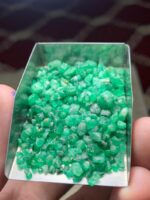 Raw Elegance: 72.65-Carat Emerald Rough Lot from Swat - Image 4