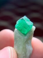 24.29 ct Swat Emerald Specimen – Compact Yet Striking - Image 3