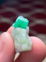 24.29 ct Swat Emerald Specimen – Compact Yet Striking - Image 10