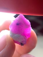 25.40 ct Afghan Ruby Crystal – Balanced Depth with Strong Cutting Potential - Image 4