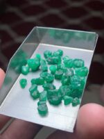 30.43 ct Swat Emerald Rough Lot – Compact Gems with Maximum Potential - Image 6