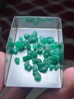 30.43 ct Swat Emerald Rough Lot – Compact Gems with Maximum Potential - Image 7