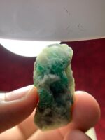 Sleek and Striking - 75.80-Carat Swat Emerald Specimen - Image 8