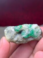 Sleek and Striking - 75.80-Carat Swat Emerald Specimen - Image 10