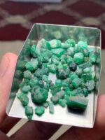 Impressive 57ct Swat Emerald Rough Lot - Image 11