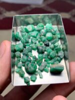 Impressive 57ct Swat Emerald Rough Lot - Image 7