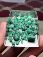 Impressive 57ct Swat Emerald Rough Lot - Image 9