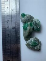 77.20ct Swat Emerald Specimen Lot – Natural Uncut Crystals (28x15x12mm Avg.) - Image 9