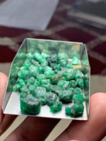 Distinctive 56.80ct Swat Emerald Rough Lot - Image 7