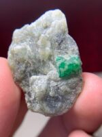 43.97ct Emerald Specimen from Swat – A Striking Natural Formation - Image 6