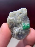 43.97ct Emerald Specimen from Swat – A Striking Natural Formation - Image 10