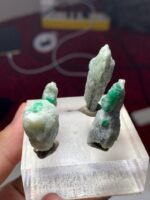 102.15ct Swat Emerald Specimen Lot (24x16x9mm): Natural Green Crystals from Pakistan’s Gemstone Valley - Image 6