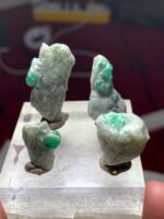 102.15ct Swat Emerald Specimen Lot (24x16x9mm): Natural Green Crystals from Pakistan’s Gemstone Valley - Image 7
