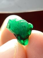 Bold and Beautiful: A 4.19ct Emerald Crystal from Swat Valley - Image 4