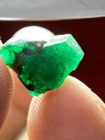 Bold and Beautiful: A 4.19ct Emerald Crystal from Swat Valley - Image 6