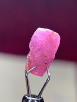 Elegant 3.35ct African Ruby Crystal – A Natural Masterpiece - Image 9