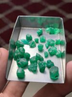 30 Carat Swat Emerald Rough Lot – Dimensions 9.45 × 7.70 × 4.78 mm - Image 3