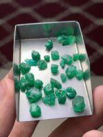 30 Carat Swat Emerald Rough Lot – Dimensions 9.45 × 7.70 × 4.78 mm - Image 4