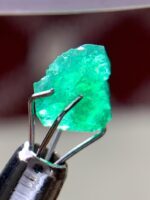 1.12 ct Swat Emerald Crystal — Bright Green Brilliance from the Valley of Gems - Image 10