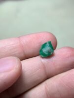 3.51 ct Emerald Crystal from Swat – The Timeless Elegance of Natural Green - Image 3