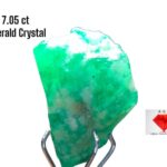 Natural Swat Emerald Crystal 7.05ct – 14×9×8mm – Untreated Vivid Green Rough Gemstone