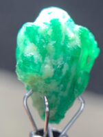 Natural Swat Emerald Crystal 7.05ct – 14×9×8mm – Untreated Vivid Green Rough Gemstone - Image 3