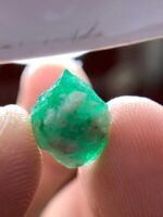 3.51 ct Emerald Crystal from Swat – The Timeless Elegance of Natural Green - Image 9