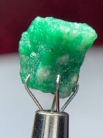 5.97ct Swat Emerald Crystal: A Vivid Green Treasure from Pakistan’s Gem Valley - Image 4