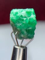 5.97ct Swat Emerald Crystal: A Vivid Green Treasure from Pakistan’s Gem Valley - Image 6