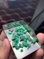 A Remarkable 33.69 ct Emerald Rough Lot from Swat - Image 5