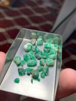 A Remarkable 33.69 ct Emerald Rough Lot from Swat - Image 8