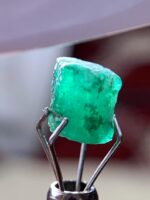 Nature’s Green Jewel: 2.50ct Swat Emerald Crystal (6.85 × 5.46 × 6.60 mm) - Image 6