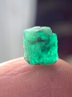 Nature’s Green Jewel: 2.50ct Swat Emerald Crystal (6.85 × 5.46 × 6.60 mm) - Image 9