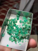 A New Gem Discovery: 29ct Panjshir Emerald Rough Lot - Image 4