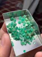 A New Gem Discovery: 29ct Panjshir Emerald Rough Lot - Image 8