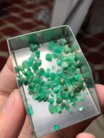 A New Gem Discovery: 29ct Panjshir Emerald Rough Lot - Image 9