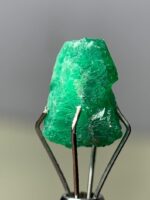 3.435ct Swat Emerald Crystal – Natural Green Beauty in 10.62 x 7.87 x 5.64mm Form - Image 10