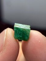 3.500ct Swat Emerald Crystal – Natural Untreated Green Gem (7.87 x 7.46 x 6.46mm) - Image 3